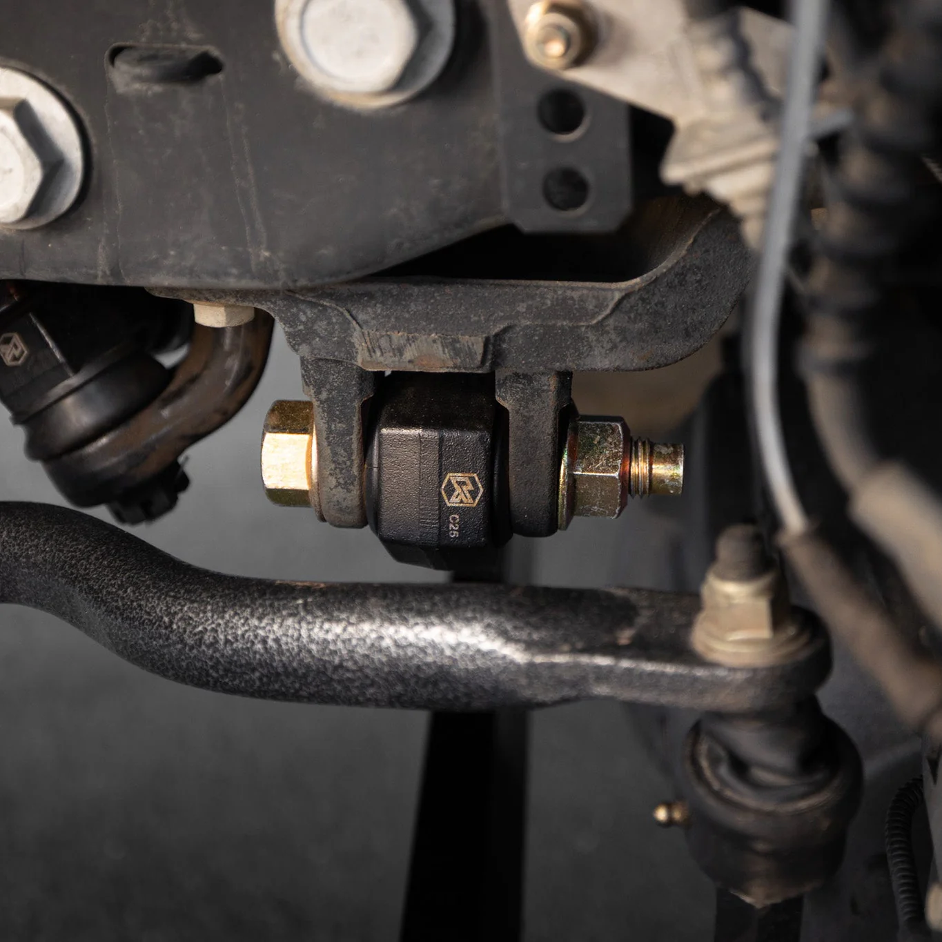 KRYPTONITE UPPER TRACK BAR BOLT FOR 2005-2026 FORD SUPER DUTY F-250/F-600 - Image 8